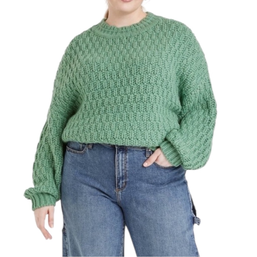 UNIVERSAL THREAD Chunky Knit Cropped Long Sleeve Crew Sweater Medium -- NWOT
